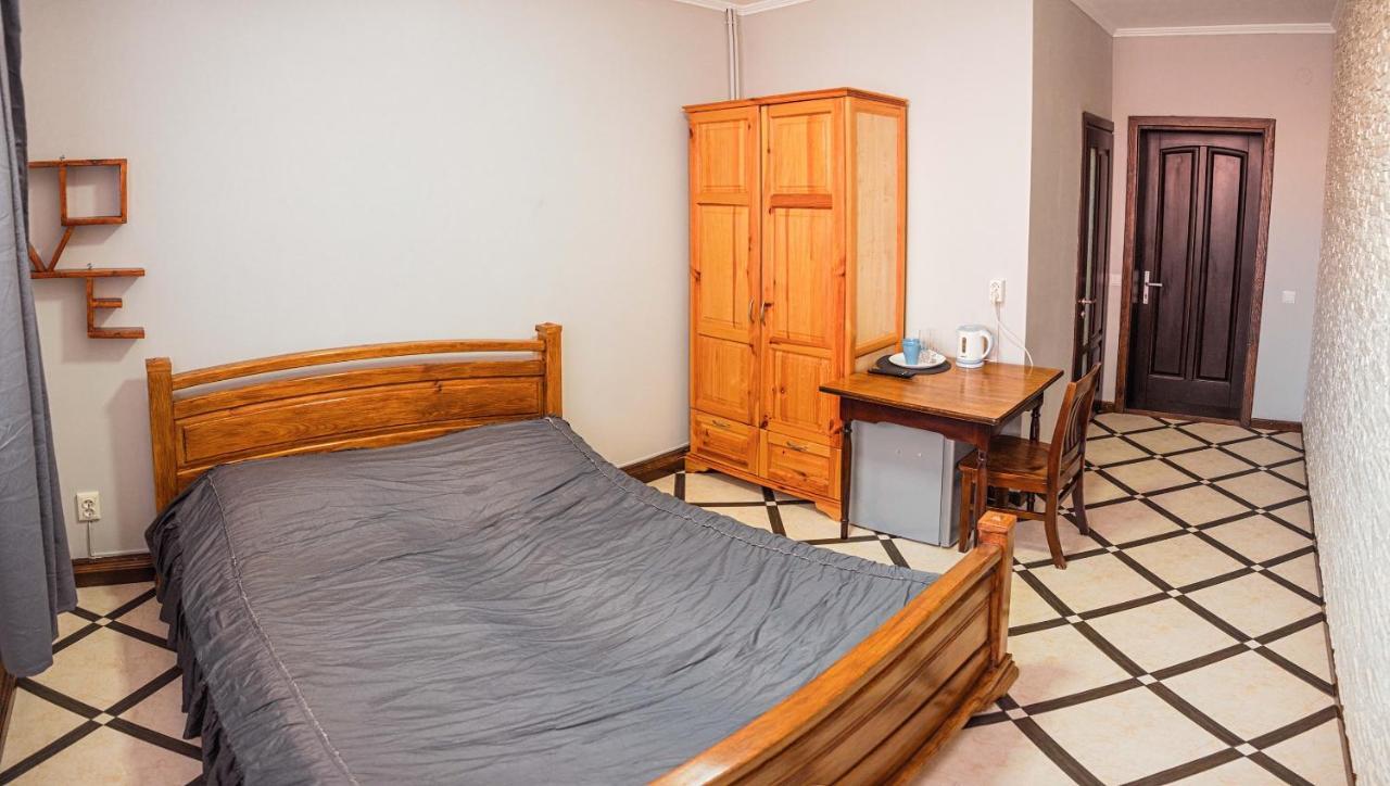 Samarianka Hotel Коломыя Экстерьер фото