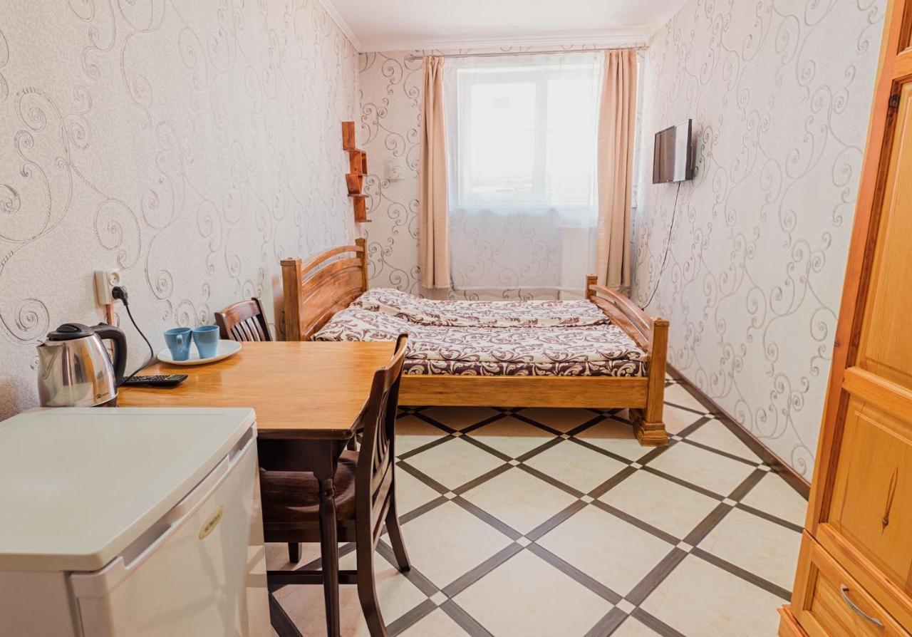 Samarianka Hotel Коломыя Экстерьер фото