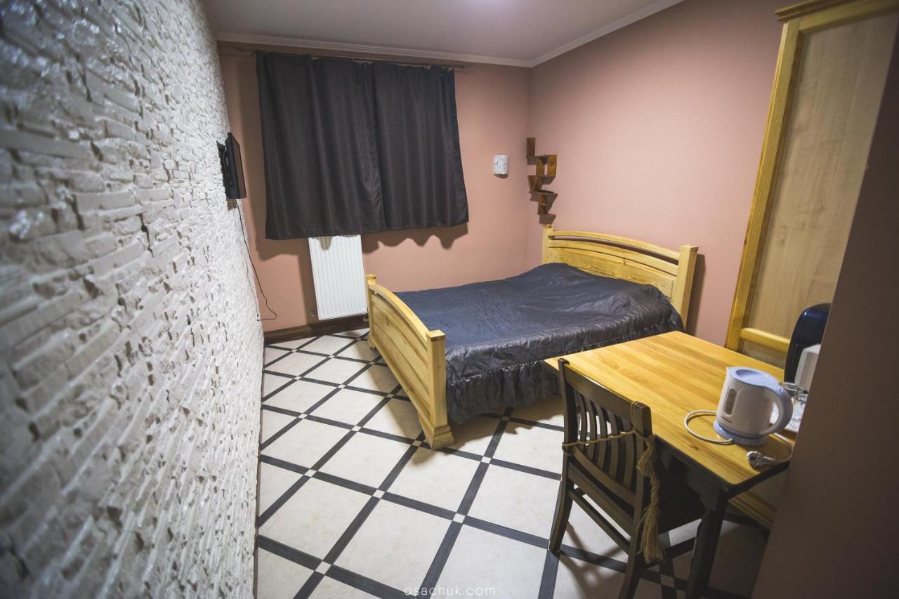 Samarianka Hotel Коломыя Экстерьер фото